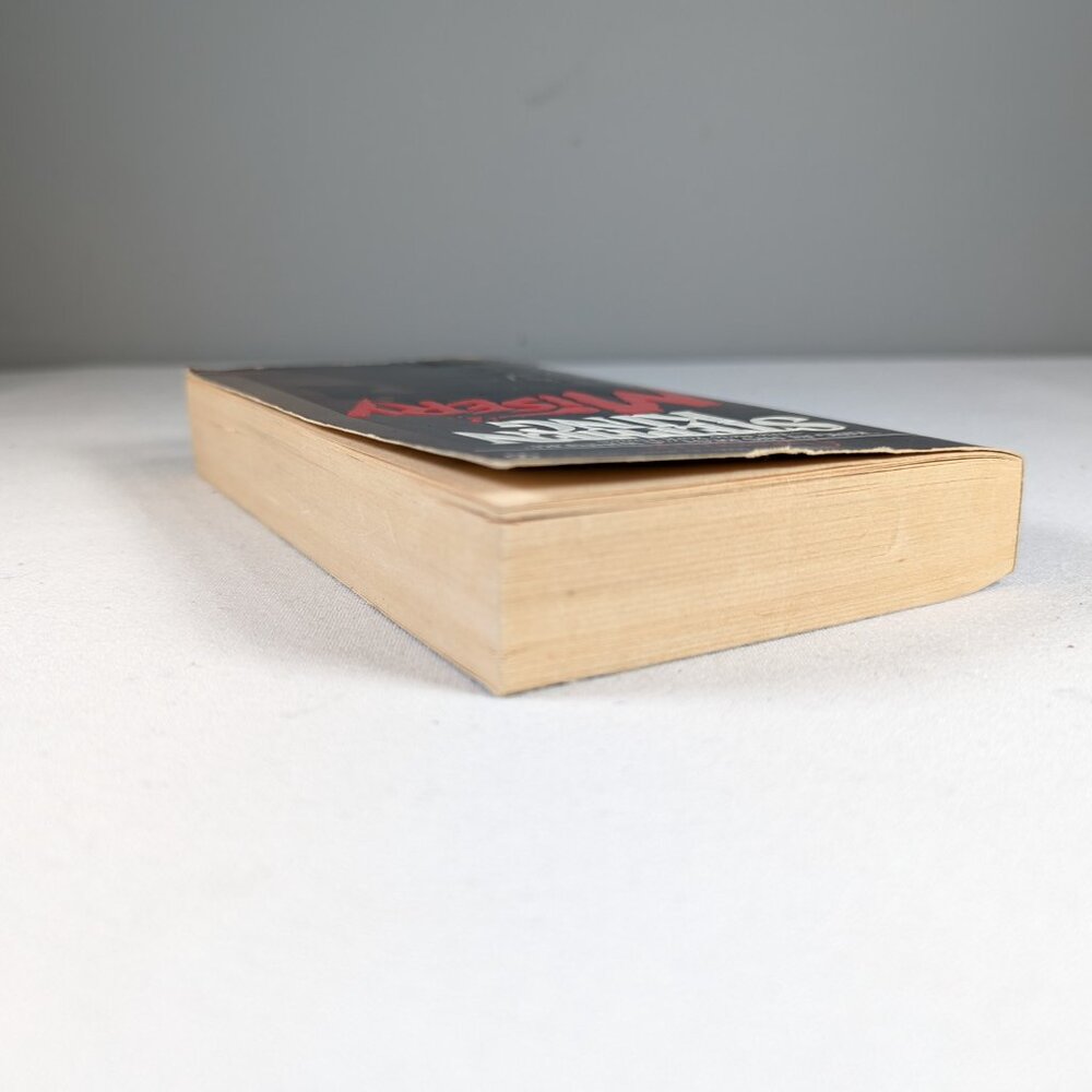 Stephen King MISERY 1st Signet edition paperback - Picture 9 of 9